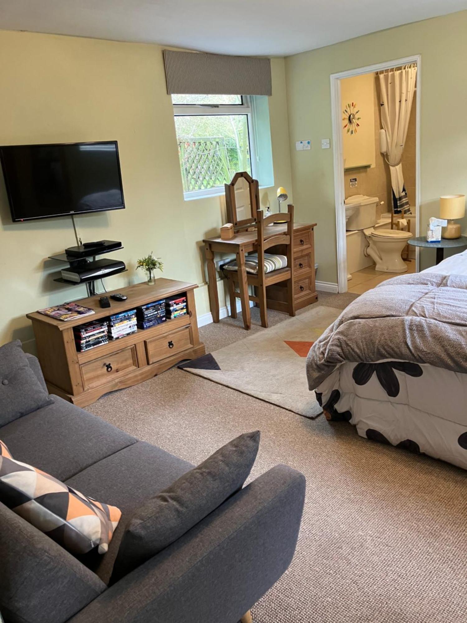 Bed & Breakfast Valley Farmhouse, Westhall Redisham