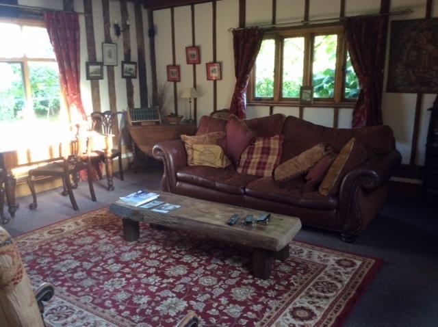 Valley Farmhouse, Westhall 4*
